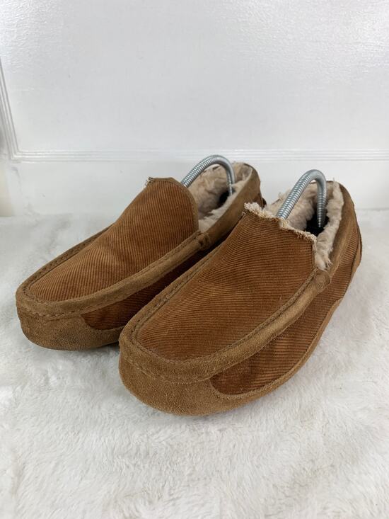 UGG Ascot Corduroy II Chestnut Suede Moccasin Slippers Men’s Size 10 main image 10